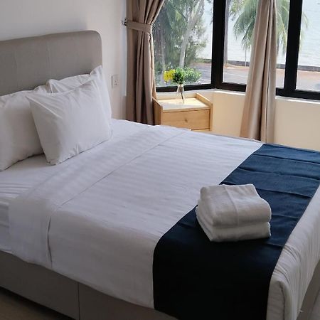 Mutiara Melaka Beach Resort - Islamic Compliance Only Tangga Batu Luaran gambar